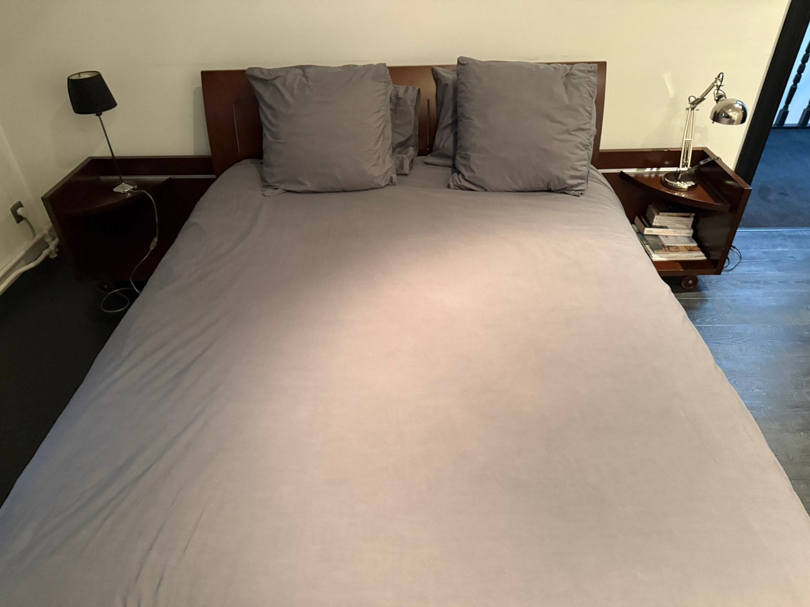 Lit 160+Tete lit+Cadre+2 Tchevet+sommier+matelas+surmatelas, Comme neuf, Enlèvement, Bois, Deux personnes
