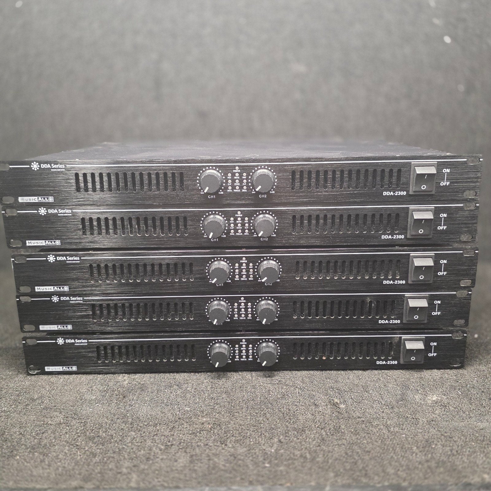 Amplificateurs DATEQ MUSICALL DD-2300 2 x 500 watts, Enlèvement ou Envoi