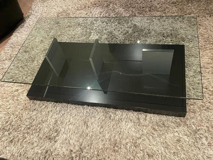 Glazen salontafel op zwart gelakte basis Rolf Ben, Ophalen, Gebruikt, Glas