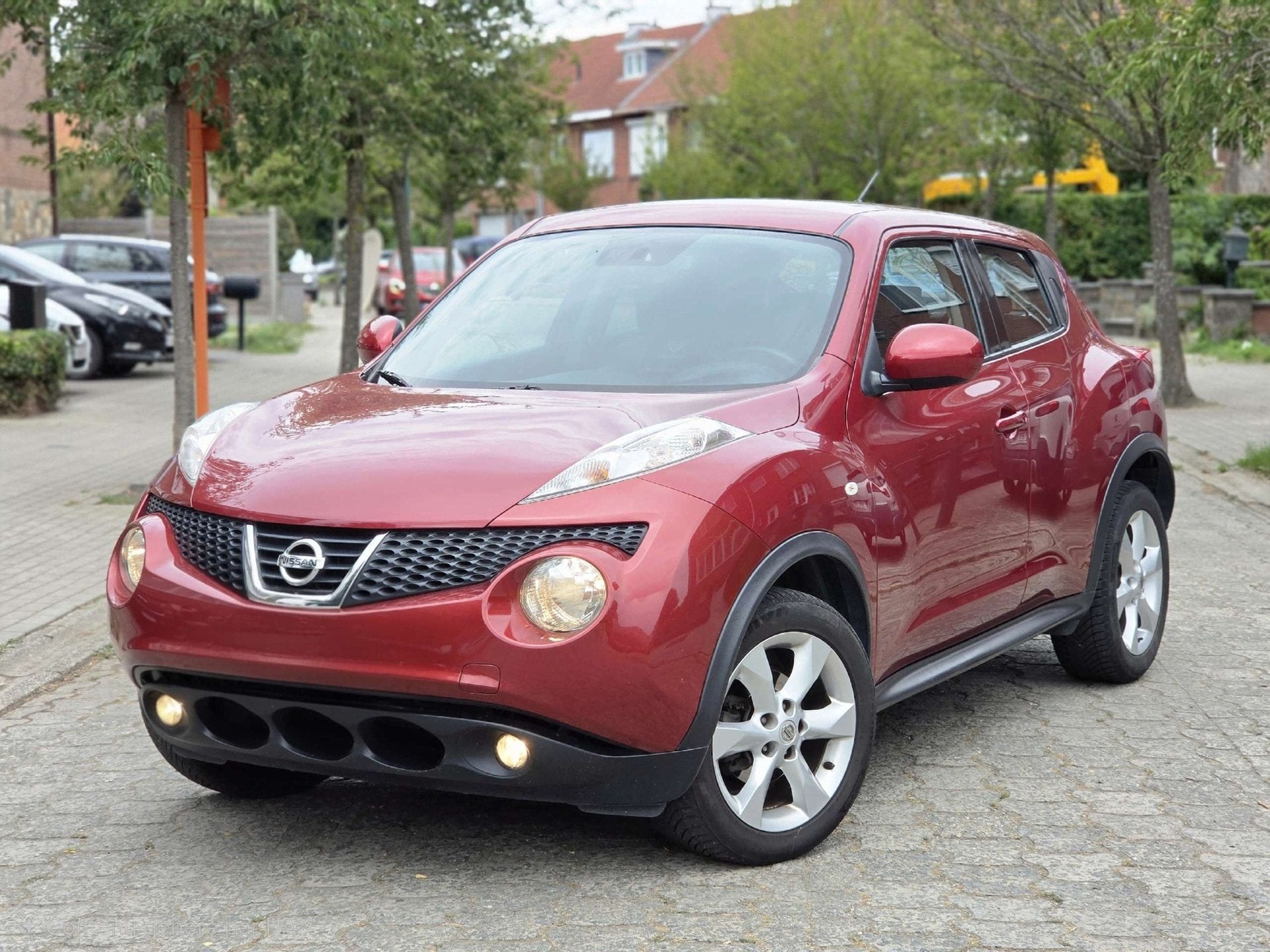 Nissan Juke 1.6i 2WD 1E EIGENAAR PERFECTE STAAT GEKEURD VVK, Auto's, Stof, Gebruikt, Zwart, 4 cilinders
