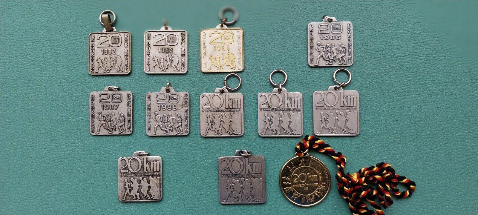 Collectie - Set van 12 medailles op 20 km van Bruxelles (82-, Ophalen of Verzenden