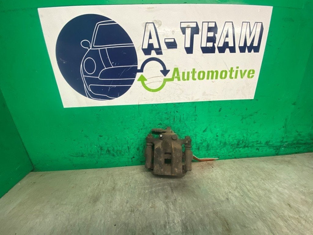 REMKLAUW LINKS ACHTER Nissan Qashqai (J10) (11-2006/01-2014), Gebruikt, Nissan