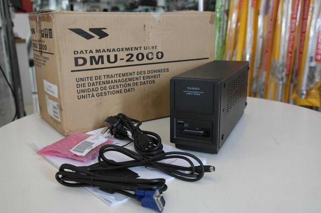 YAESU UNIT DMU-2000 COMPUTER, Télécoms, Émetteurs & Récepteurs, Neuf, Émetteur et Récepteur, Enlèvement