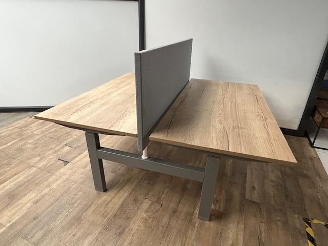 Elektrisch duo zit-sta bureau (aluminium), Ophalen