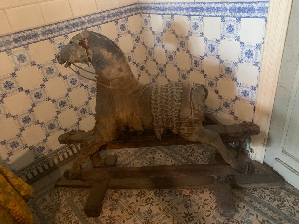 Antiek hobbelpaard met glider/safety stand – ca. 1900, Ophalen