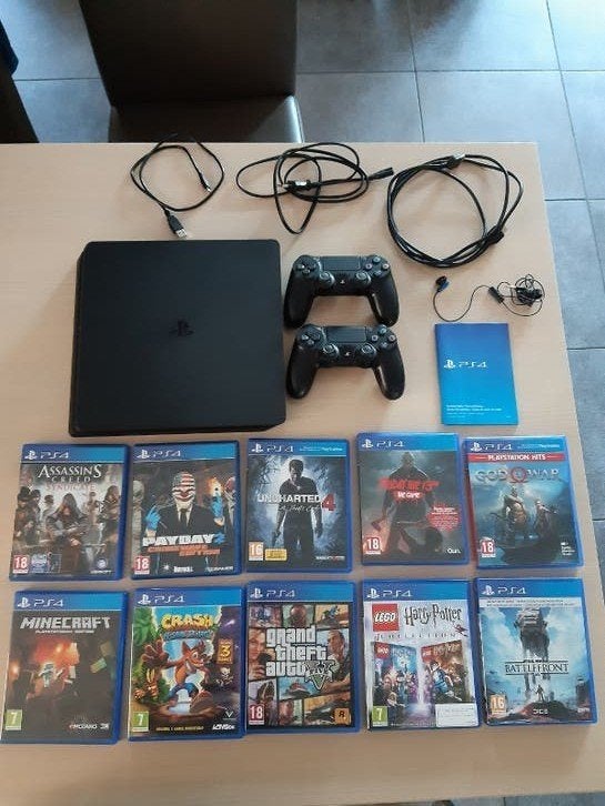 ps4 slim, 1TB, 2 controllers, 10 games, Ophalen of Verzenden, Zo goed als nieuw