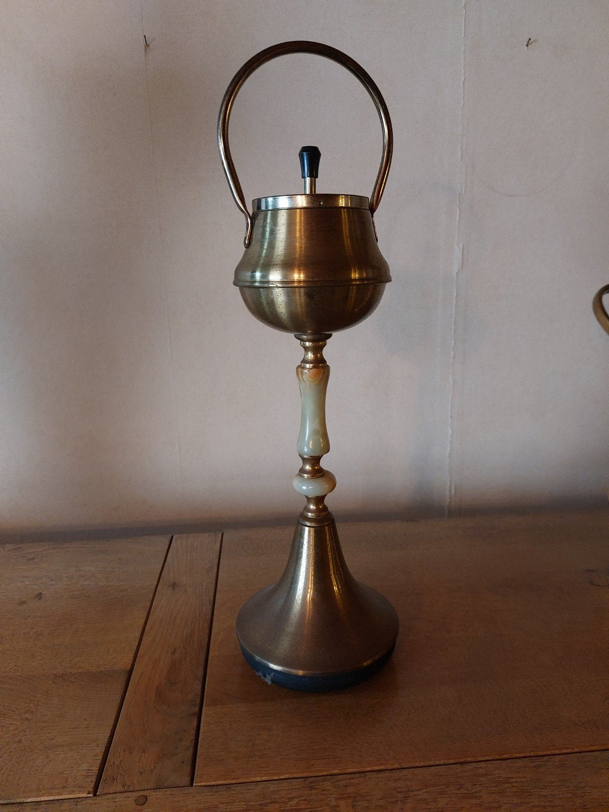 Hollywood regency asbak uit messing en marmer, Ophalen