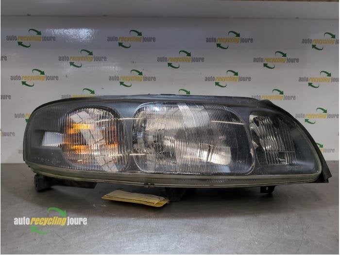 Phare droit d'un Volvo S60, Autos : Pièces & Accessoires, -, -, 3 mois de garantie, -