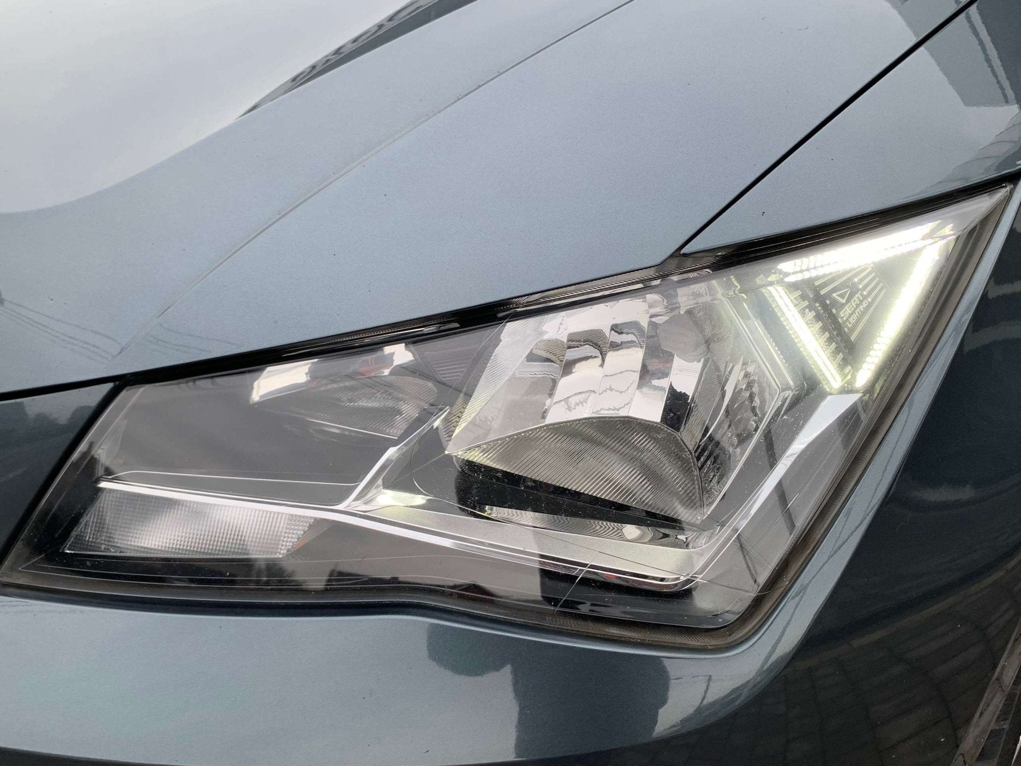 SEAT Ateca 1.0TSI 115CV / CLIM AUTO / CRUISE / RADAR DE RECU, Autos, Seat, Argent ou Gris, Achat, Euro 6, Ateca