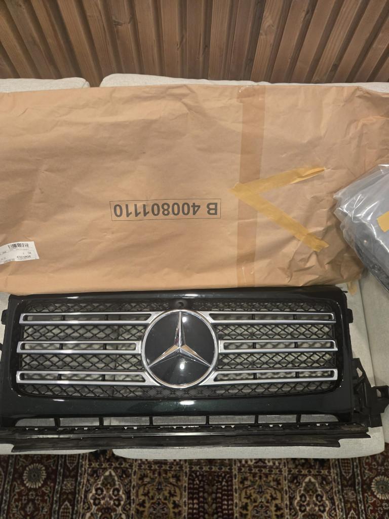 MERCEDES G KLASSE W463 GRILL ORIGINAL, Auto-onderdelen, Ophalen, Gebruikt, Mercedes-Benz
