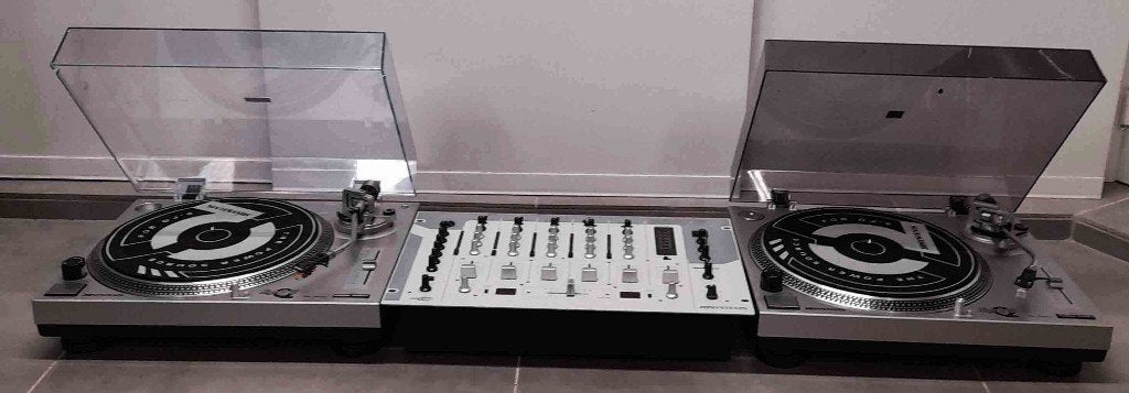 2 semi professionele platenspelers+mengpaneel apart te koop, Ophalen of Verzenden, Zo goed als nieuw, Platenspeler, Pitch-regelaar