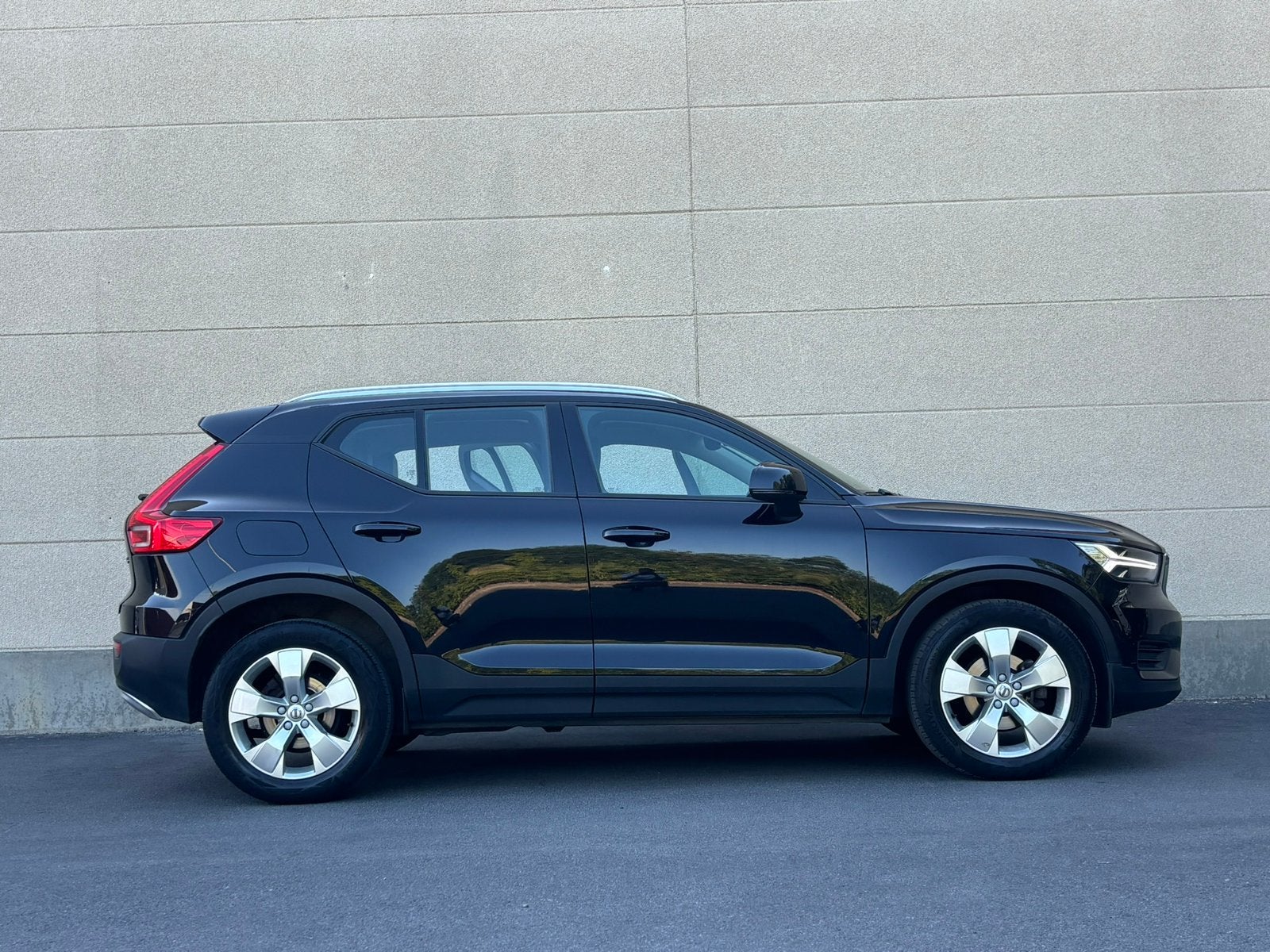 Volvo XC40 T3 Momentum /2019/Petrol/Leer/Terugvorderbare BTW, Automaat, https://public.car-pass.be/vhr/63a81070-d393-4427-a69b-92077b60484d
