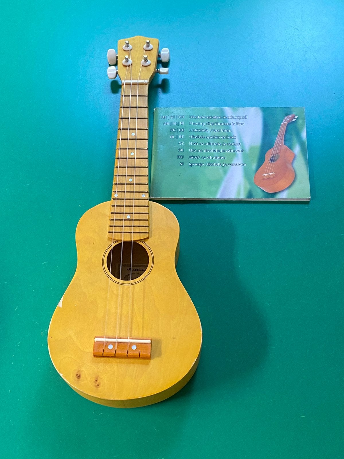 Ukelele merk Sheffield, ook voor kinderen,incl. muziekboekje, Muziek en Instrumenten, Snaarinstrumenten | Gitaren | Akoestisch