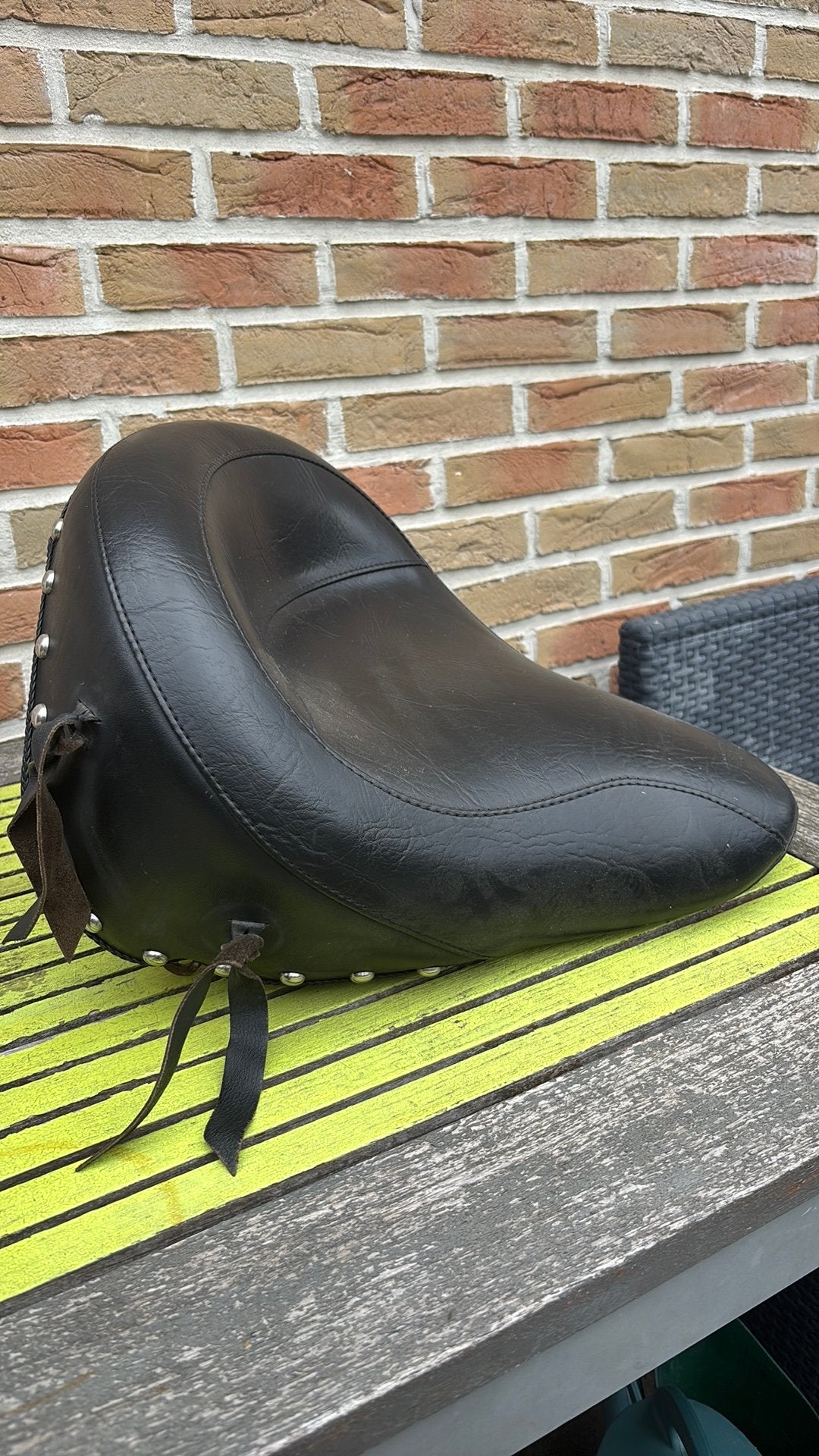 Selle Solo Mustang, Enlèvement, Utilisé