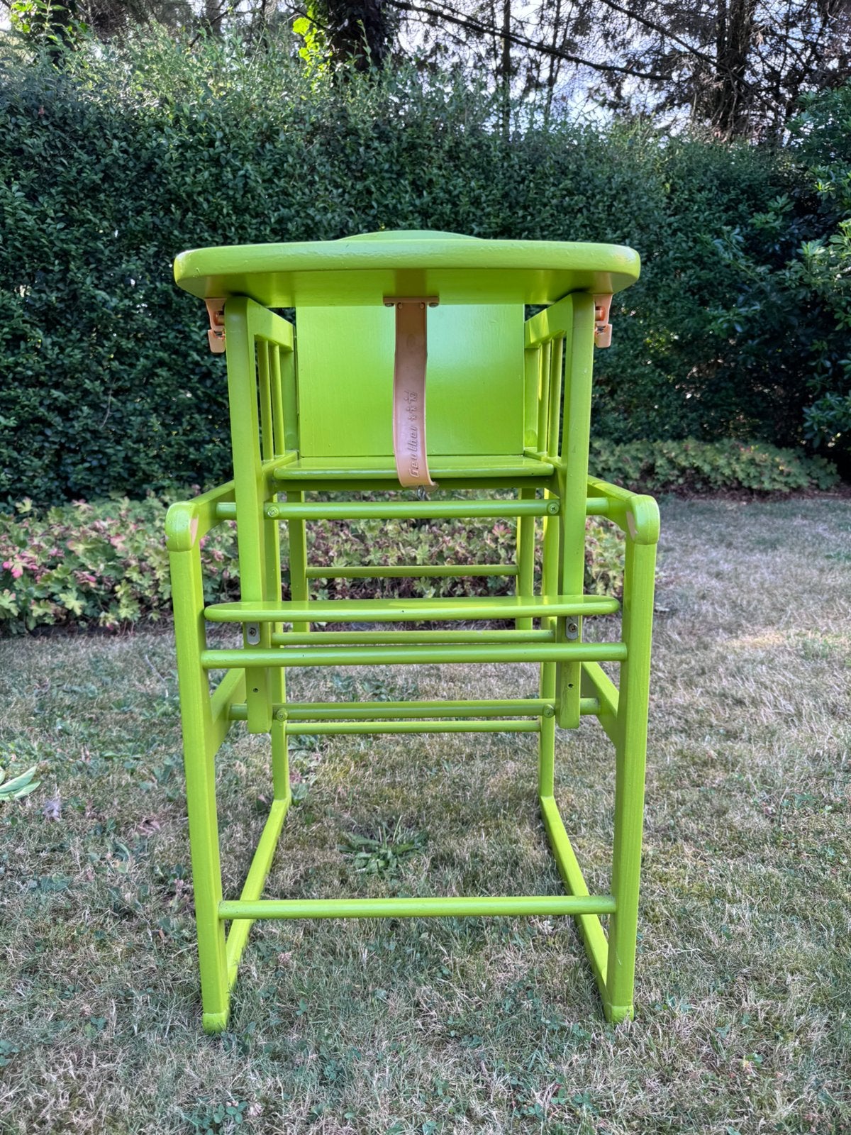 Groene houten baby /  kinderstoel + tafeltje, Kinderen en Baby's, Kinderstoelen, Ophalen, Gebruikt, Overige typen