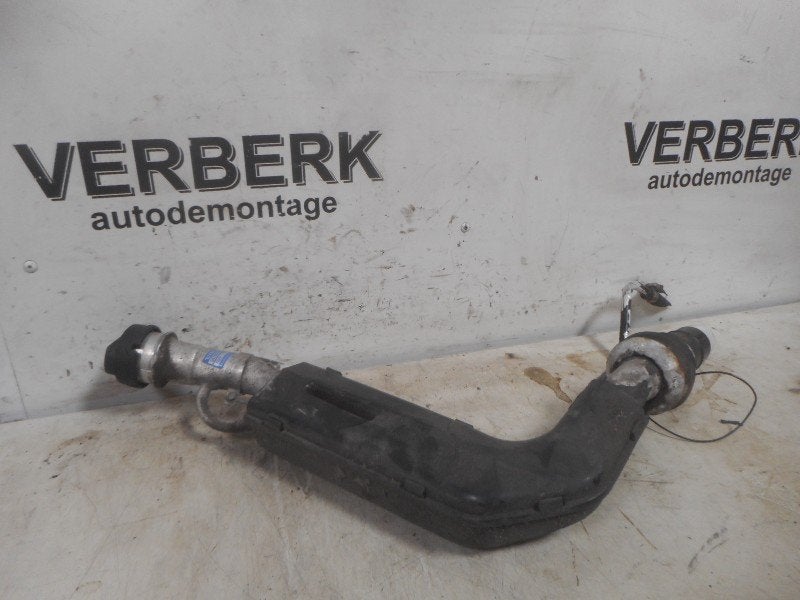 EMBOUT DE REMPLISSAGE Volvo V70 (GW / LW / LZ) (9470236), Info@volvocars.com, Volvo Car Germany GmbH, Siegburger Straße 229
50679  Köln, DE