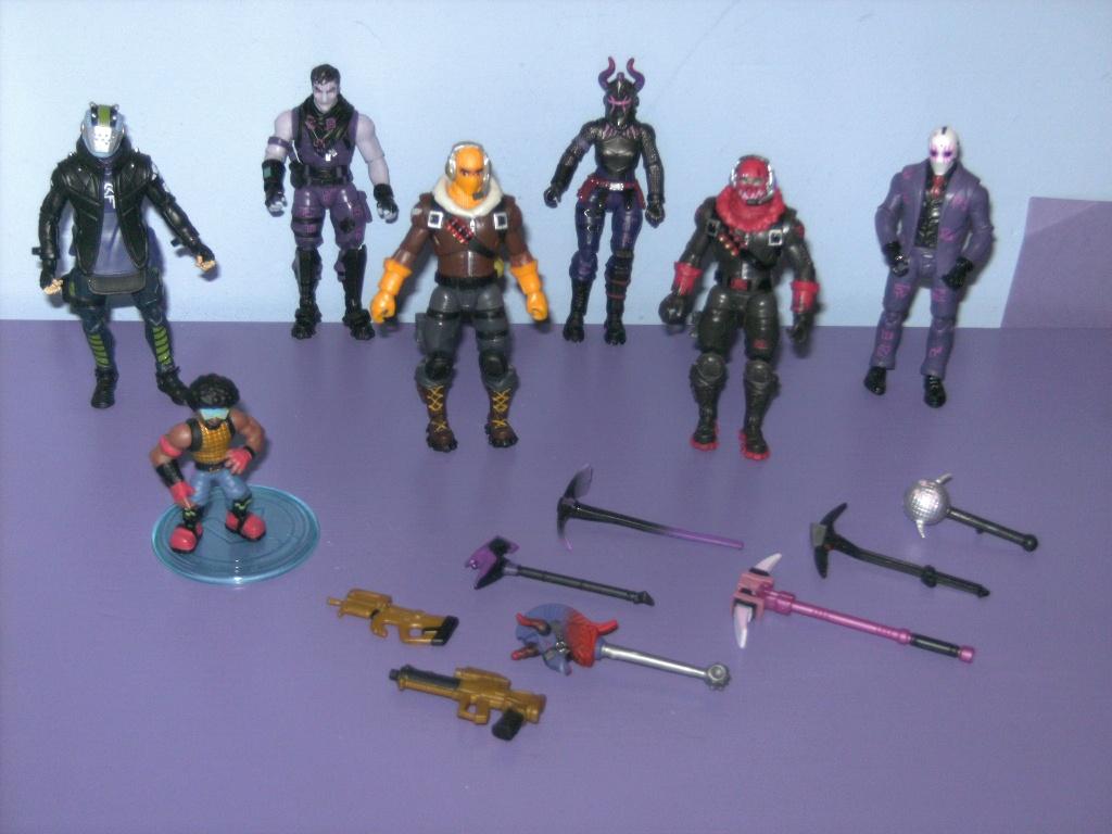 7 Fortnite figuren., Ophalen of Verzenden, Gebruikt