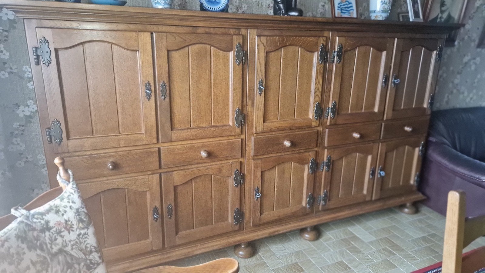eetkamer kasten met tafel en stoelen, Huis en Inrichting, Ophalen