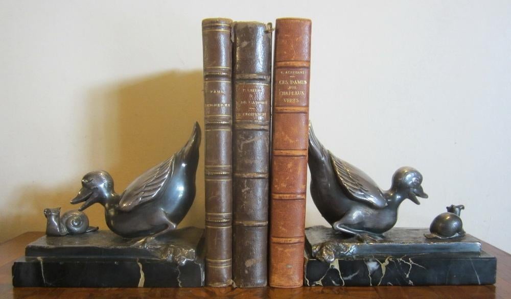 Serre-livres anciens argenté art déco, Benjamin Rabier, Antiquités & Art, Antiquités | Bureau & Affaires, Envoi