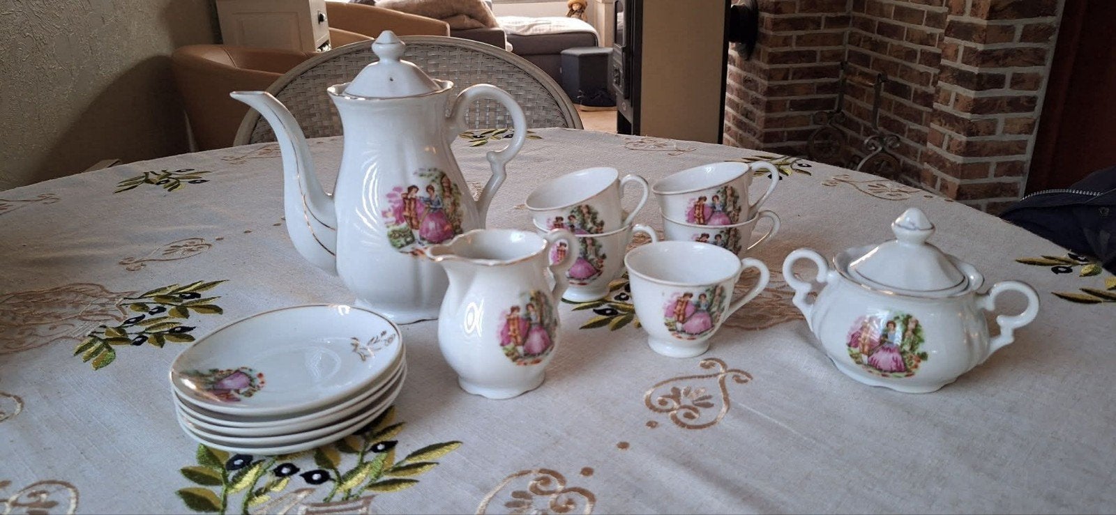 Vaisselle en porcelaine, Enlèvement