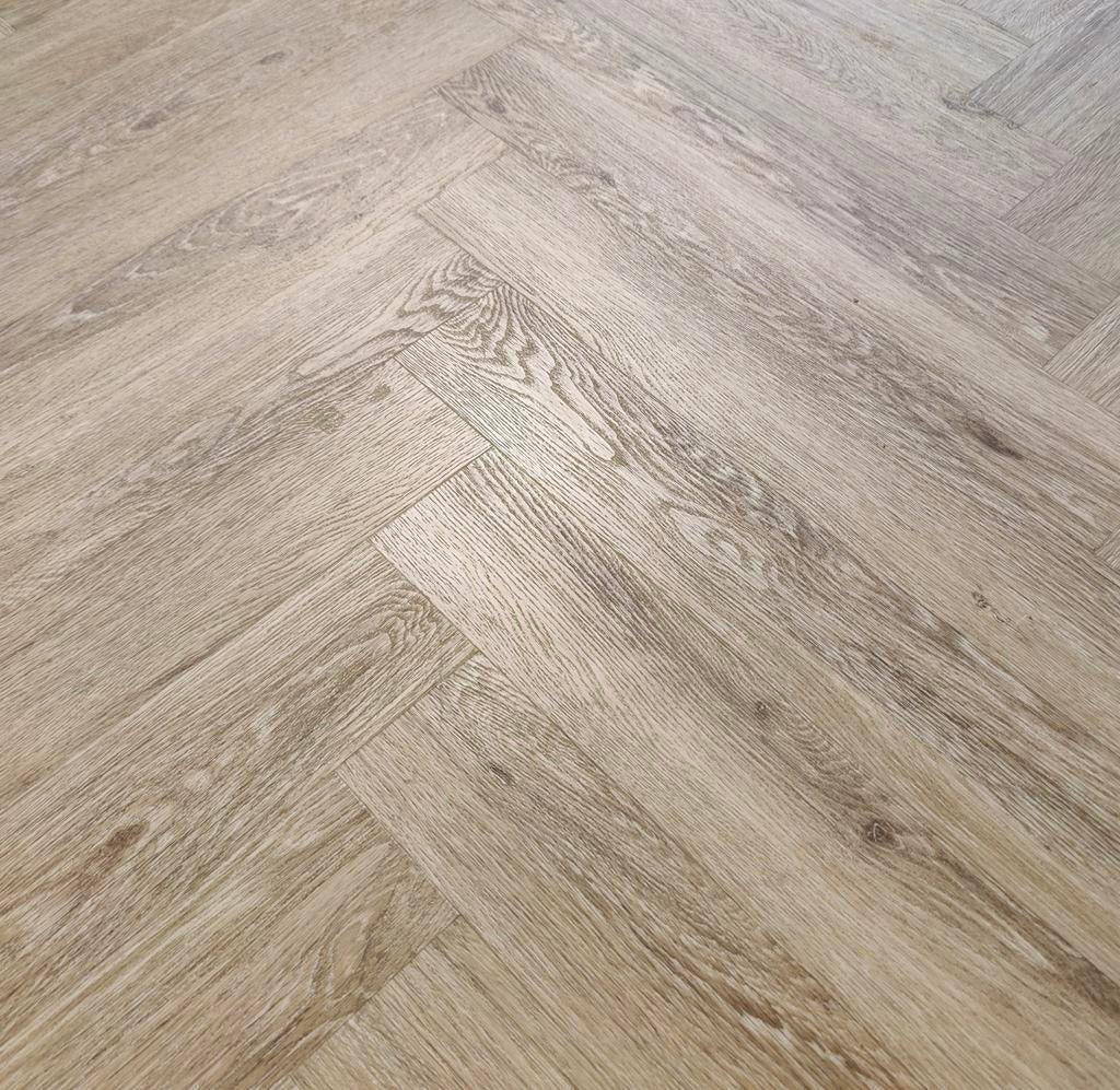 Impermo Vygo Lynwood Oak visgraad laminaat, Neuf, Aggloméré, 25 à 50 m², Beige