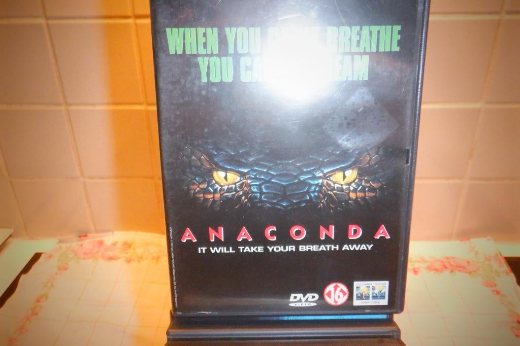 DVD Anaconda.Jennifer Lopez,Ice Cube,Jon Voight,Eric Stoltz, À partir de 16 ans, Enlèvement ou Envoi, Comme neuf, Thriller d'action