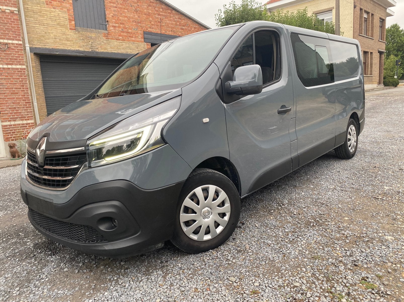 Renault trafic 2.0dci dubb cabine, Auto's, Voorwielaandrijving, Stof, Euro 6, Renault