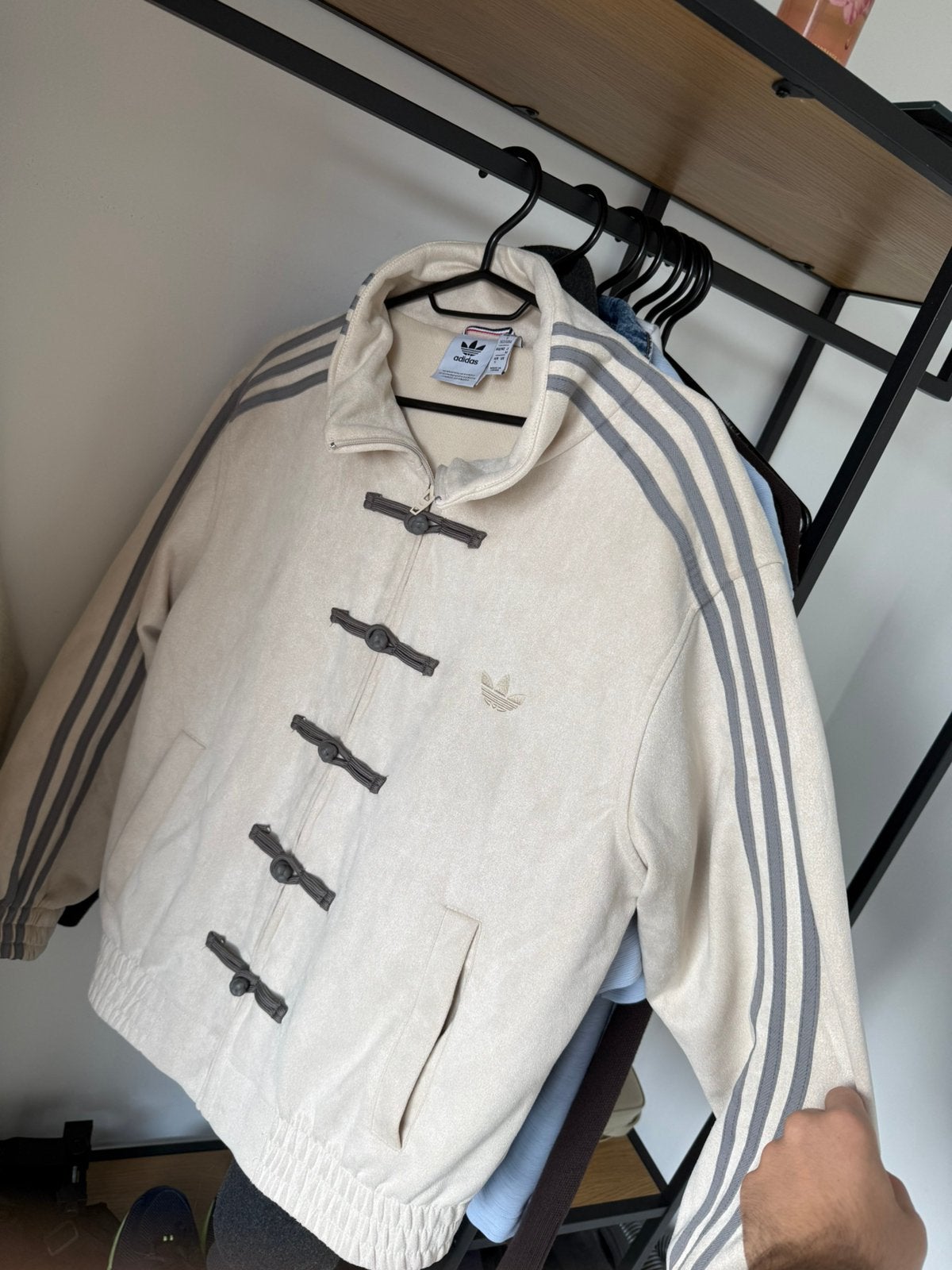 Veste chinoise Adidas pour le nouvel an, Vêtements | Hommes, Enlèvement, Neuf