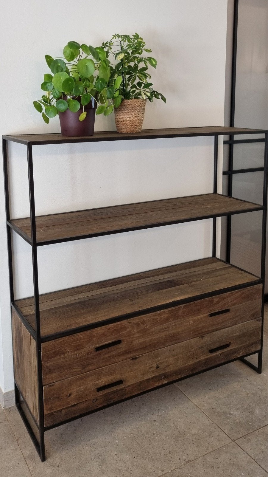 wandkast, Ophalen