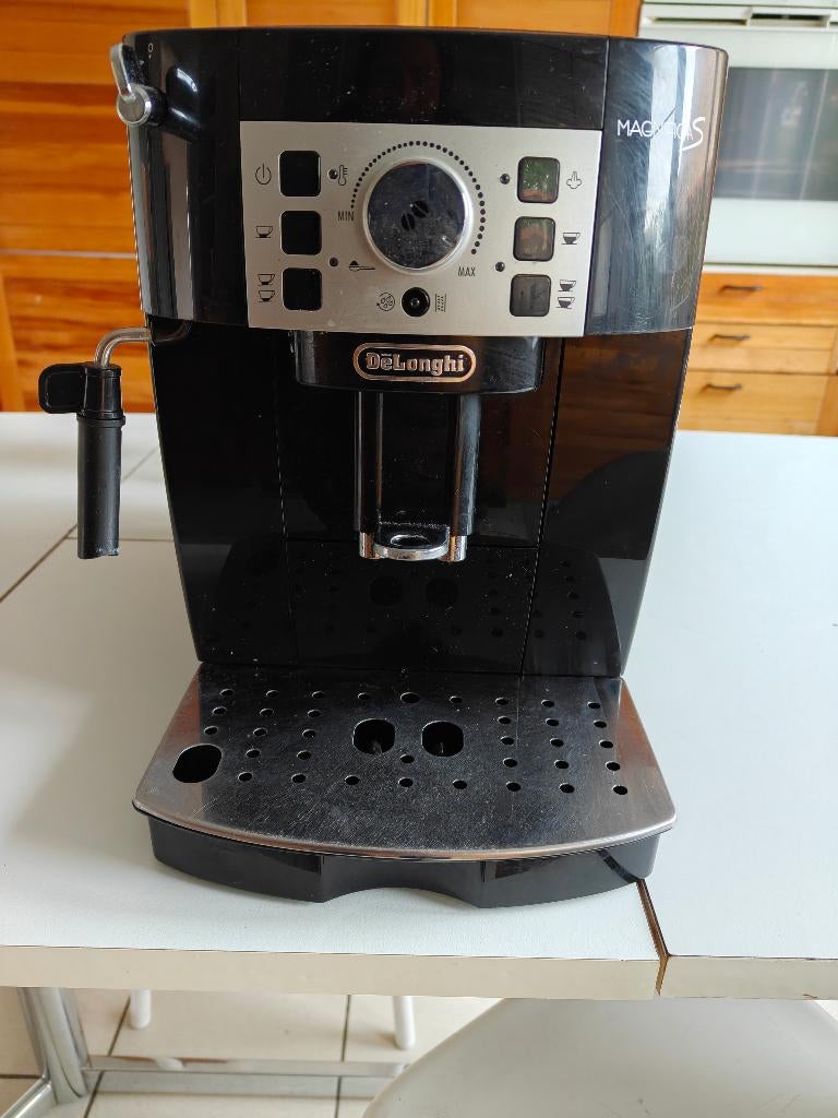 Koffiezetapparaat, Réservoir d'eau amovible, Café en grains, Utilisé, 10 tasses ou plus