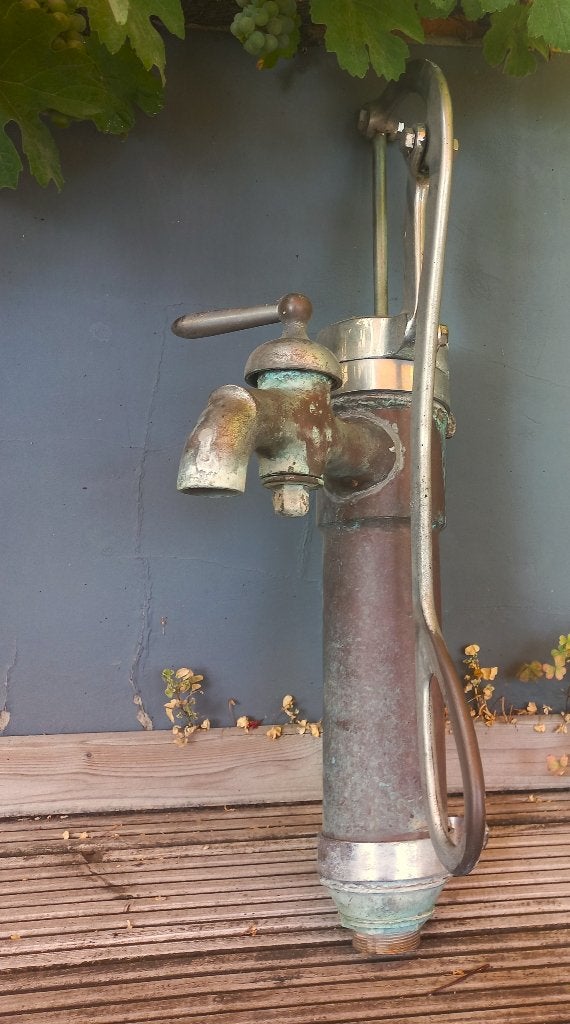 Antieke koperen handwaterpomp, Jardin & Terrasse, Pompes à eau, Enlèvement, Utilisé, Manuelle, Autres types