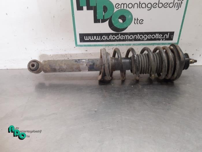 Barre amortisseur avant gauche d'un Mazda MX-5 (MX-5 NB 98-), -, 3 mois de garantie, Mazda, Utilisé
