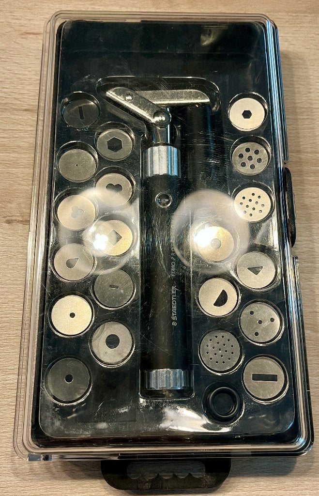 Extrudeur Pâtes polymères - FIMO STAEDLER, Ophalen, Zo goed als nieuw, Metaal, Machine
