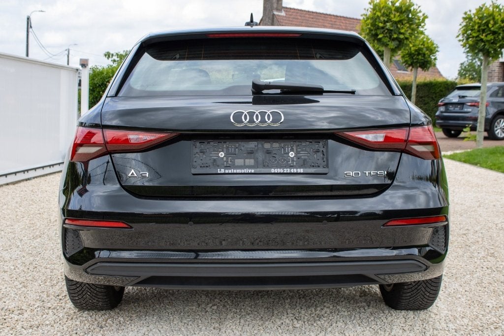 Audi A3 30 TFSI, Automaat, Achterwielaandrijving, Zwart, Leder