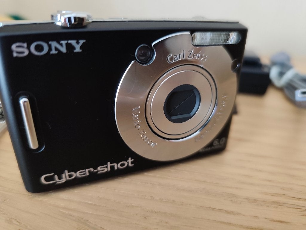 Sony DSC W40, 4 à 7 fois, Compact, Comme neuf, Enlèvement