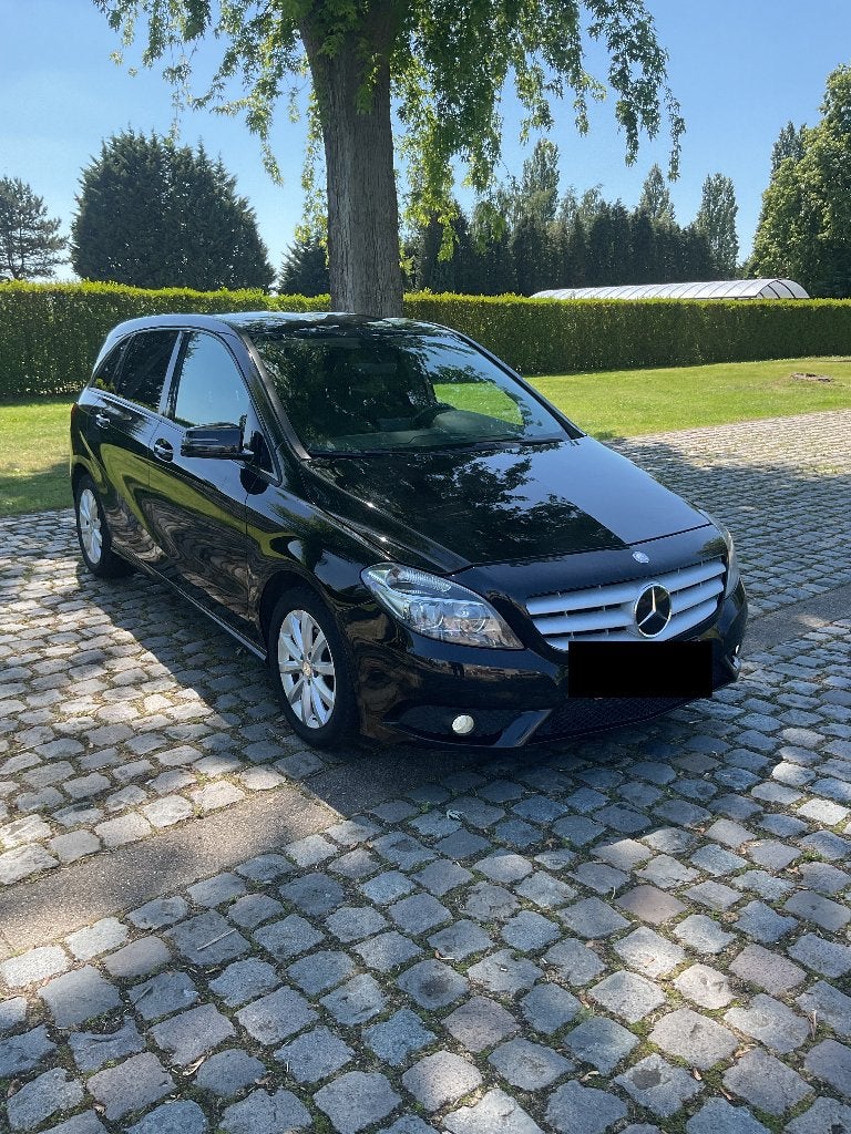 Mercedes-Benz Classe B Essence - 154 000 km, Autos, Achat, Boîte manuelle, Noir, Particulier