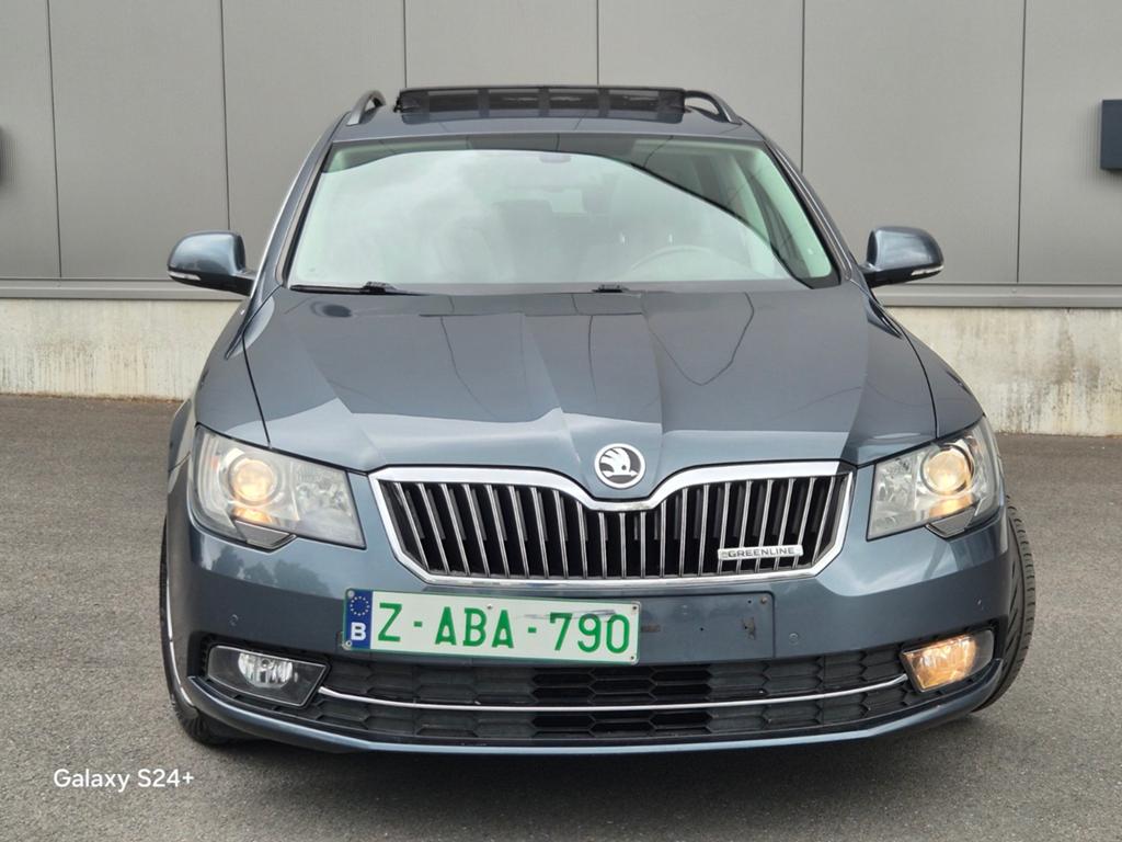 Skoda Superb 1.6 Diesel, Autos, Skoda, Achat, Entreprise, Noir, 5 portes
