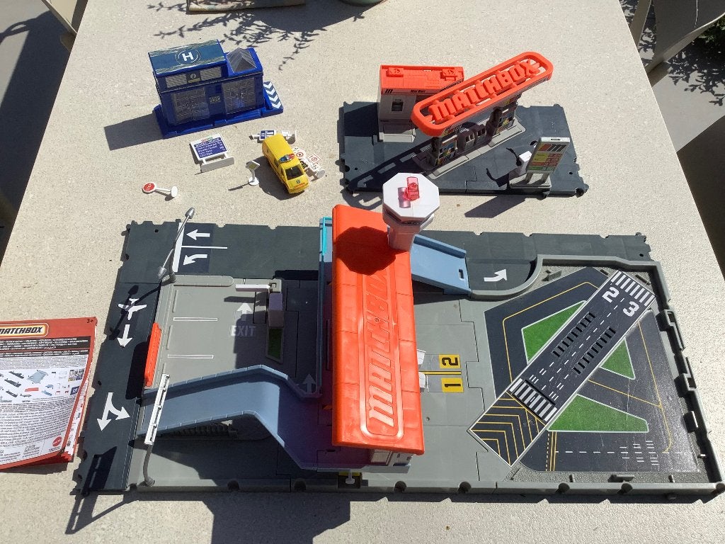 Matchbox luchthaven en tankstation, Kinderen en Baby's, Ophalen, Gebruikt