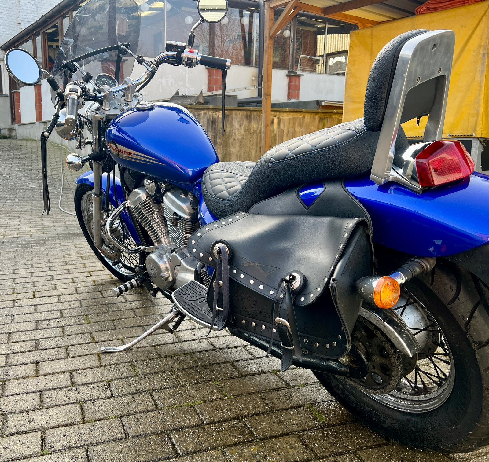 Honda shadow - 600cc, Motos, Particulier