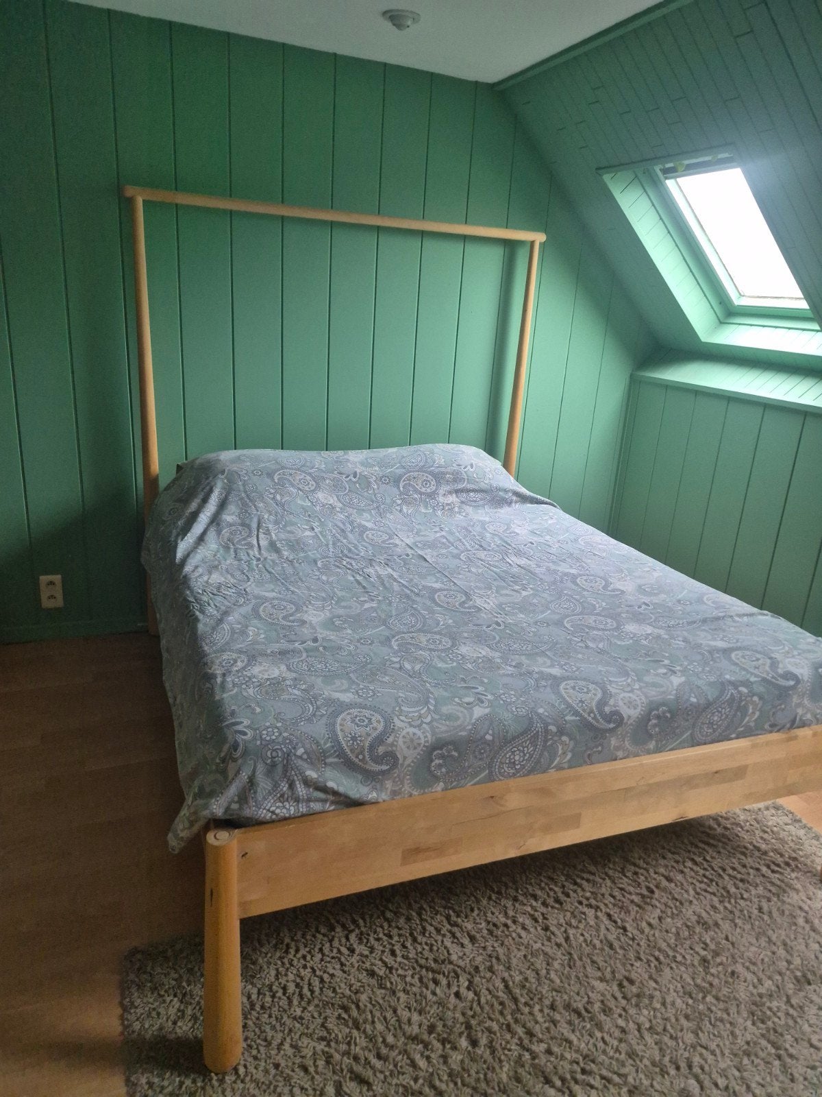 Ikea Gjora bed ( zonder initiele balk voeteinde), Huis en Inrichting, Slaapkamer | Bedden, Ophalen, 140 cm
