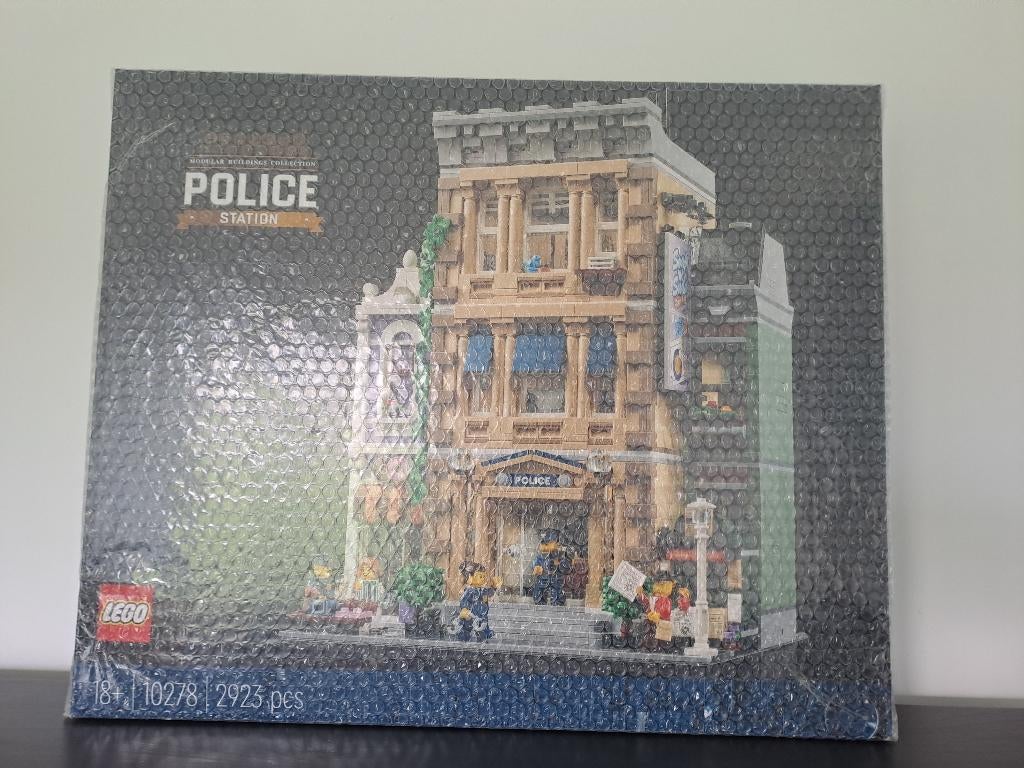 NIEUW LEGO Icons Police Station- 10278 RETIRED, Lego, Nieuw, Ophalen of Verzenden, Compleet