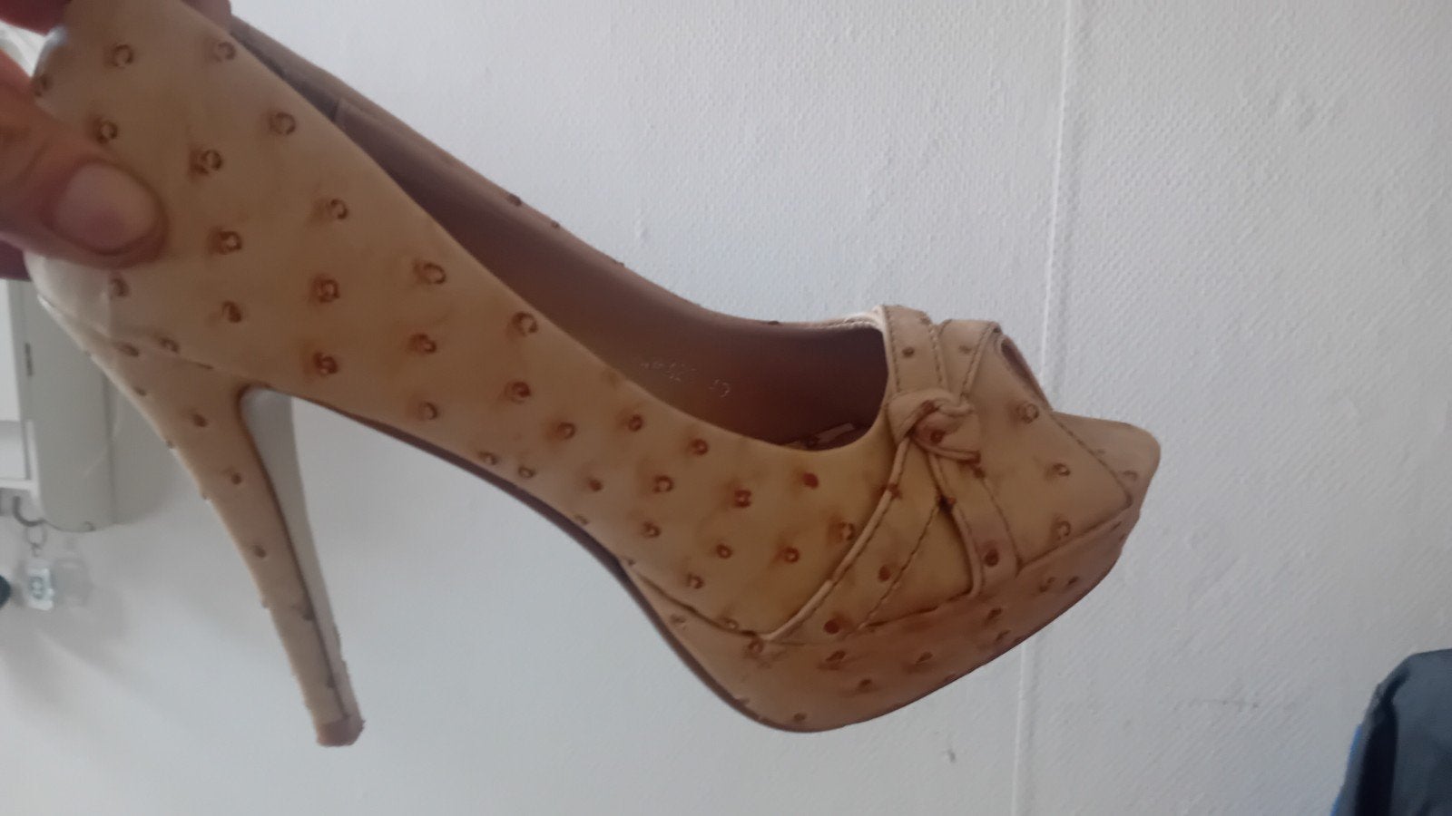 Souliers à talons, Vêtements | Femmes, Comme neuf, Beige