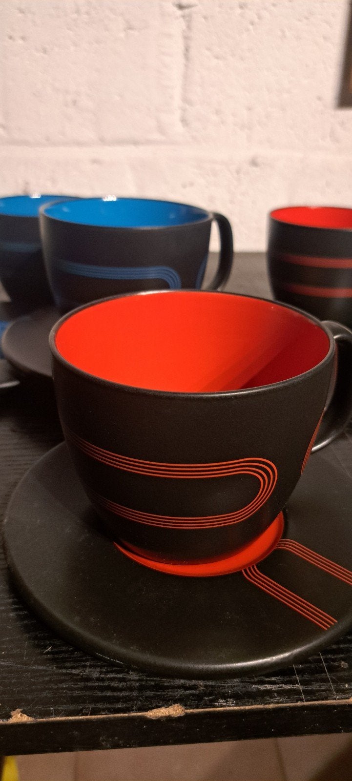 4 grandes tasses et sous tasses, Maison & Meubles, Enlèvement