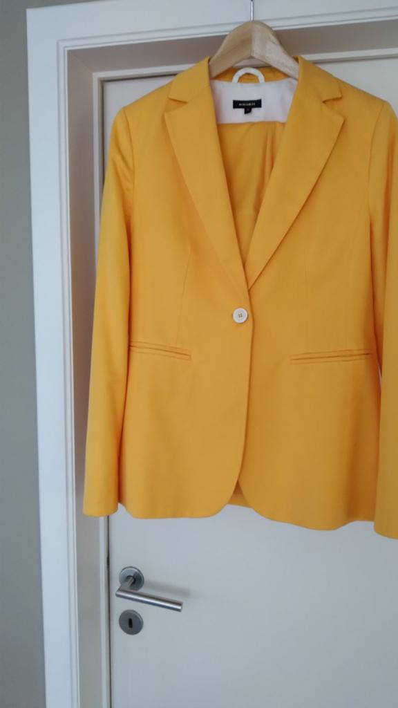 Okergeel damespak, Kleding | Dames, Ophalen of Verzenden, Maat 38/40 (M), Jasje