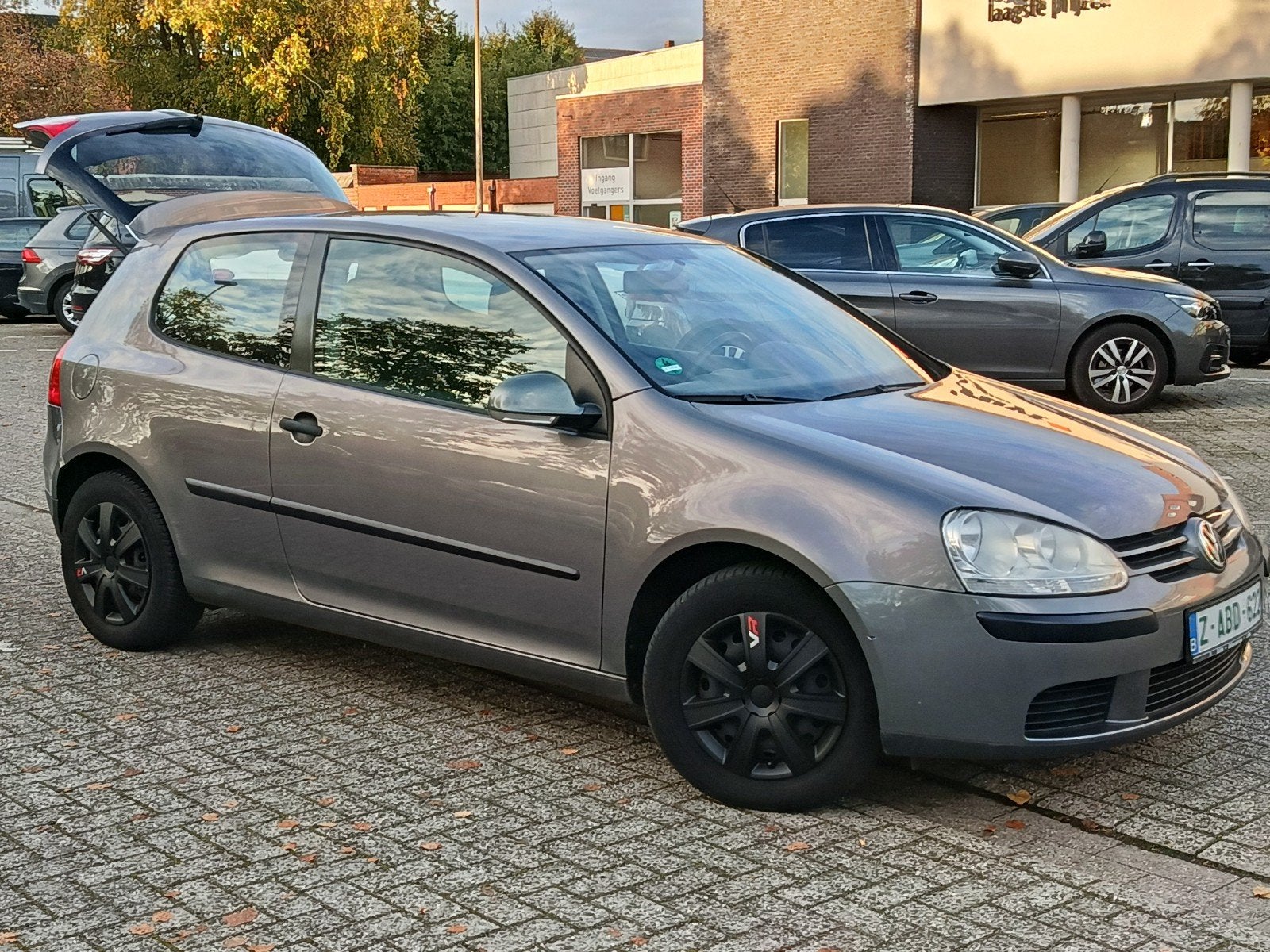 Golf 5/ benzine 1.4/55 Kw/ 3 Deuren/ Sport Edition, Autos, https://public.car-pass.be/vhr/25579617-e689-417c-be03-f14b09239980