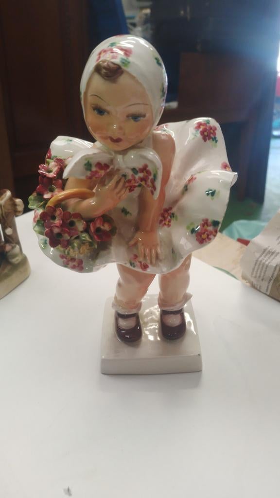 Flowergirl  bloemenmeisje, Ophalen of Verzenden