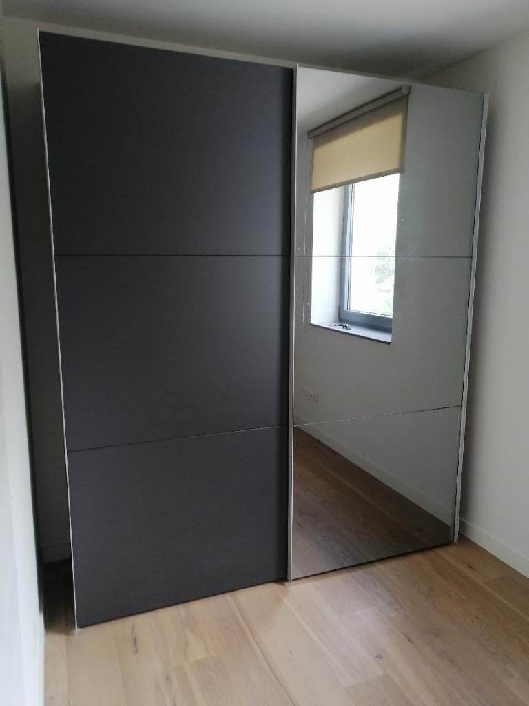 Kwalitatieve kleerkast met spiegel, Ophalen, 200 cm of meer, Met plank(en), 150 tot 200 cm