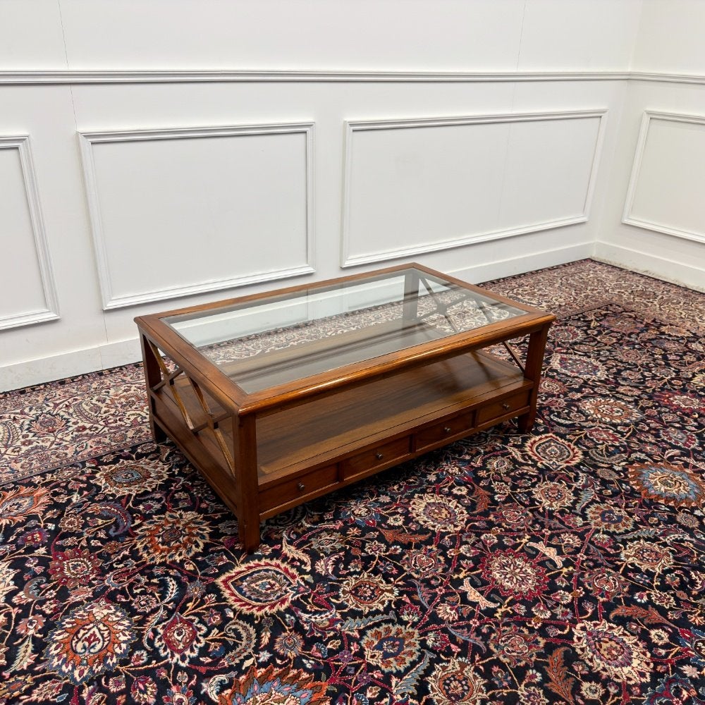 Klassiek Engelse Salontafel, Enlèvement