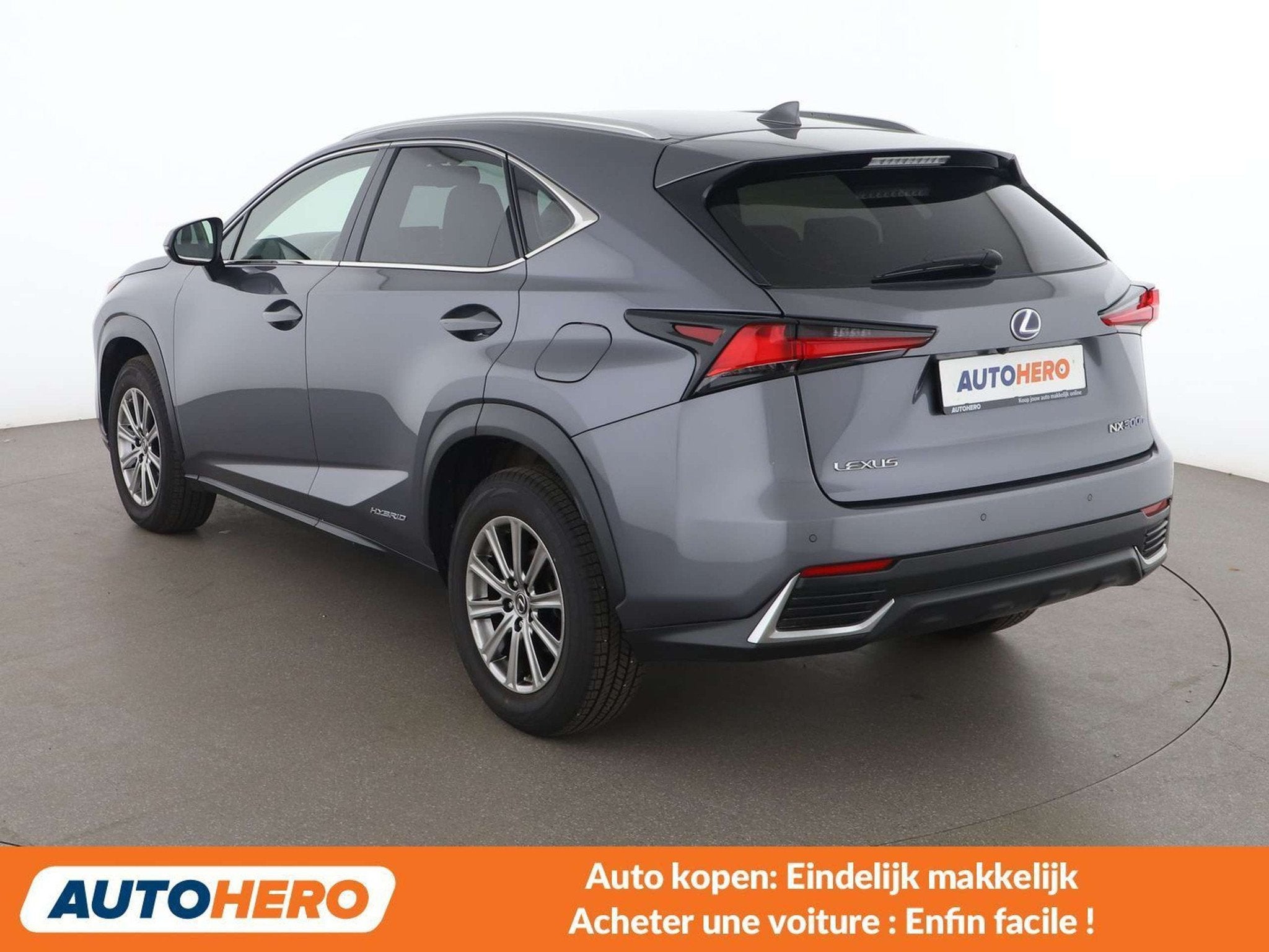 Lexus NX 300h NX 300h (année de construction 2018), Autos, Cuir, Argent ou Gris, 5 portes, 5 places