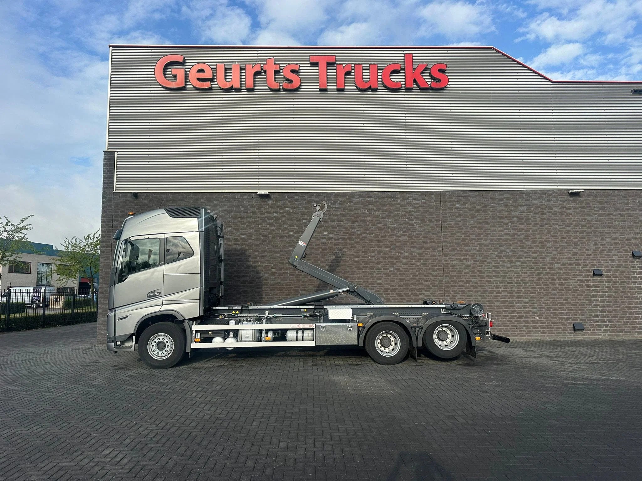 Volvo FH 16.750 6X2 VDL CONTAINER HAAKARMSYTEEM / ABROLLKIPP, Automaat, Euro 6, Leder, Diesel